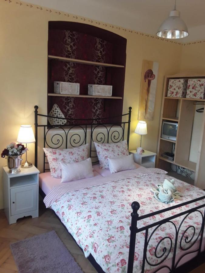 Apartmany Villa Magnolie ลิโปวา ลาสเนีย ภายนอก รูปภาพ