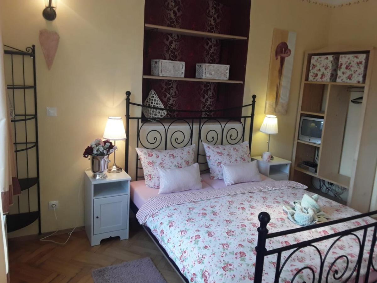 Apartmany Villa Magnolie ลิโปวา ลาสเนีย ภายนอก รูปภาพ